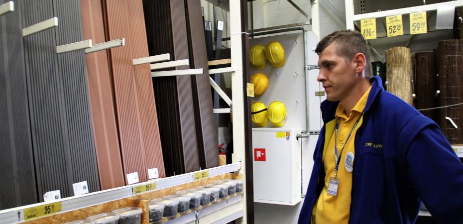 Taras z kompozytową posadzką