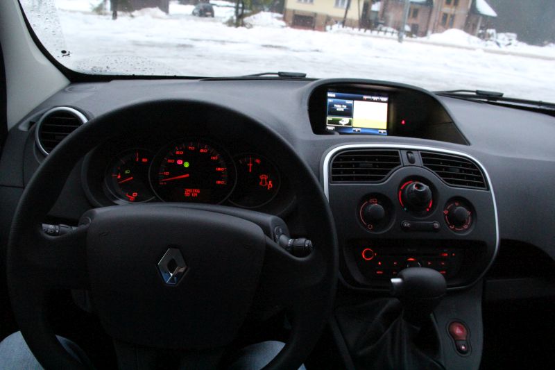 test małej furgonetki na prąd